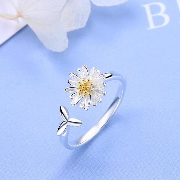 Anillo plateado ajustable de flor blanca - Hipnotelia