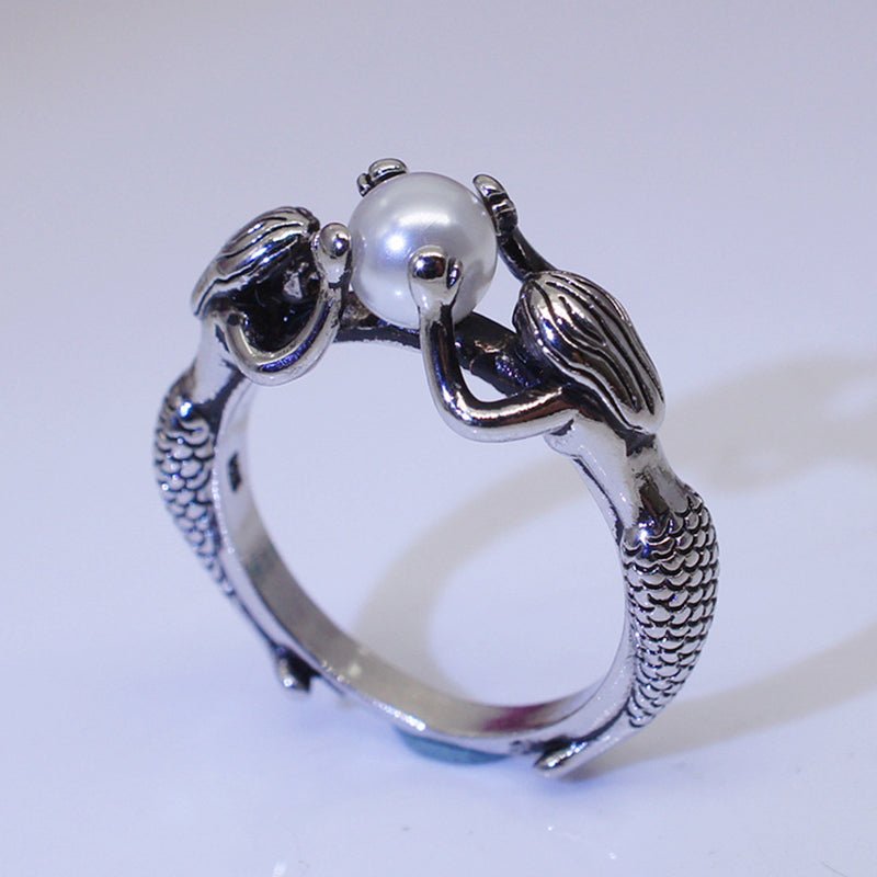 Anillo plateado de sirena con perlas - Hipnotelia