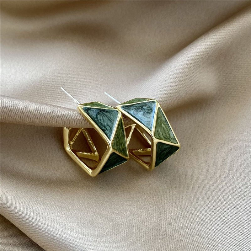 Aretes dorados con piedras verdes - Hipnotelia