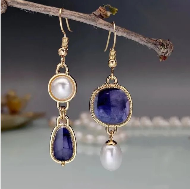 Pendientes vintage de cuentas de piedra azul - Hipnotelia