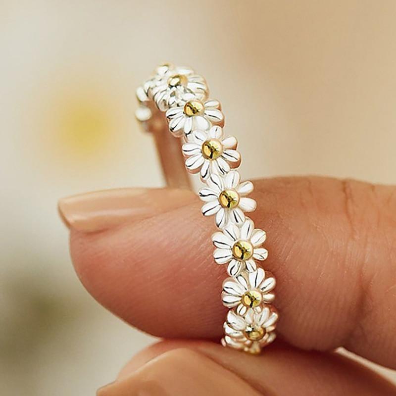 Anillo plateado ajustable de margaritas pintado a mano - Hipnotelia