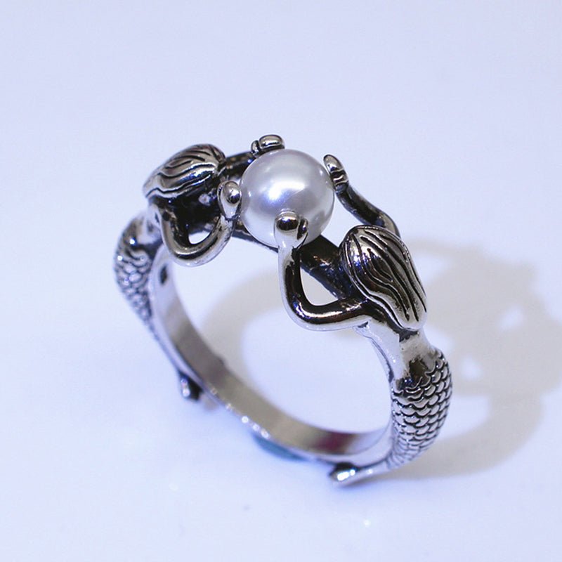 Anillo plateado de sirena con perlas - Hipnotelia