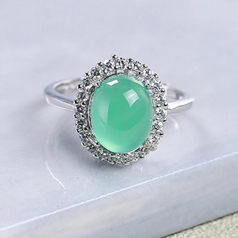 Anillo plateado vintage de piedra esmeralda - Hipnotelia