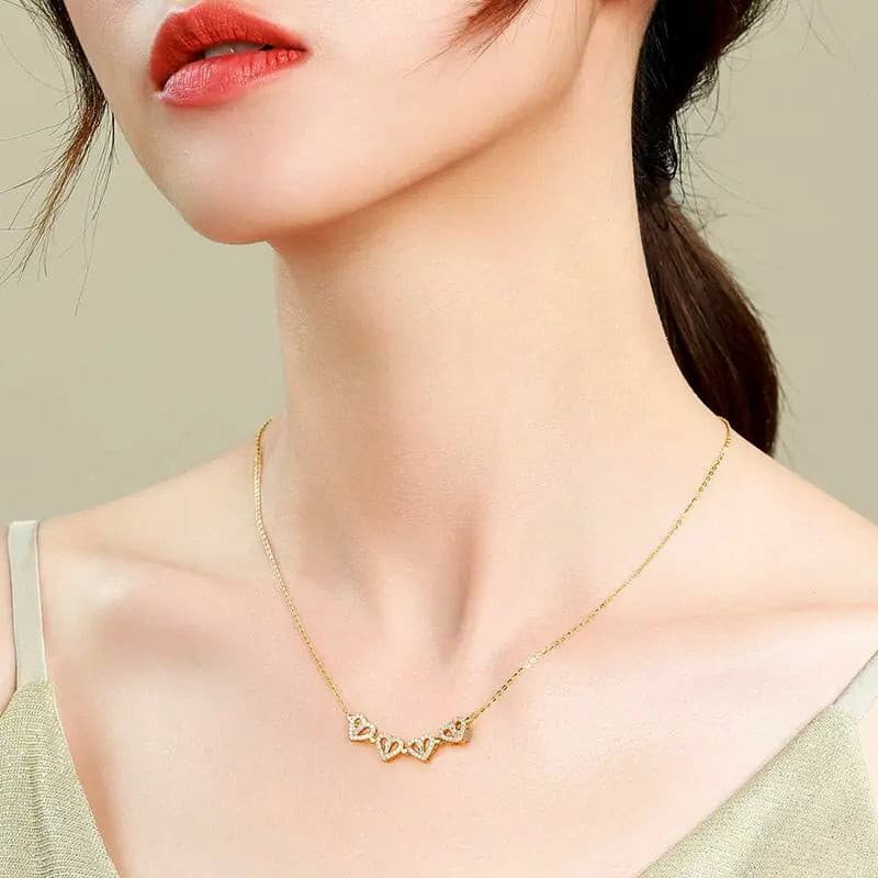 Collar con  Trébol de cuatro corazones - Moroveta