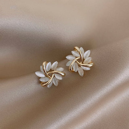 Elegantes y exquisitos pendientes circulares de flor de ópalo - Hipnotelia