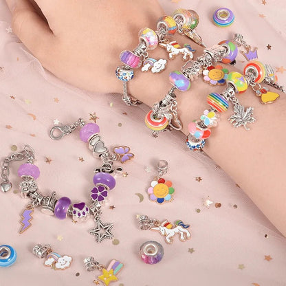 Juego de pulseras y dijes para niños de 64 piezas - Hipnotelia