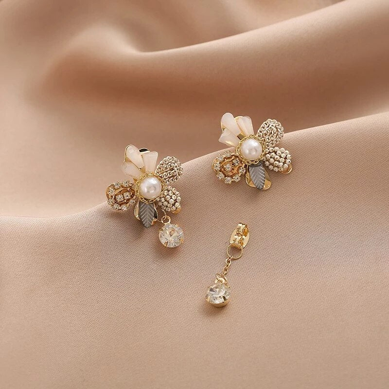 Pendientes colgantes florales con perlas - Hipnotelia