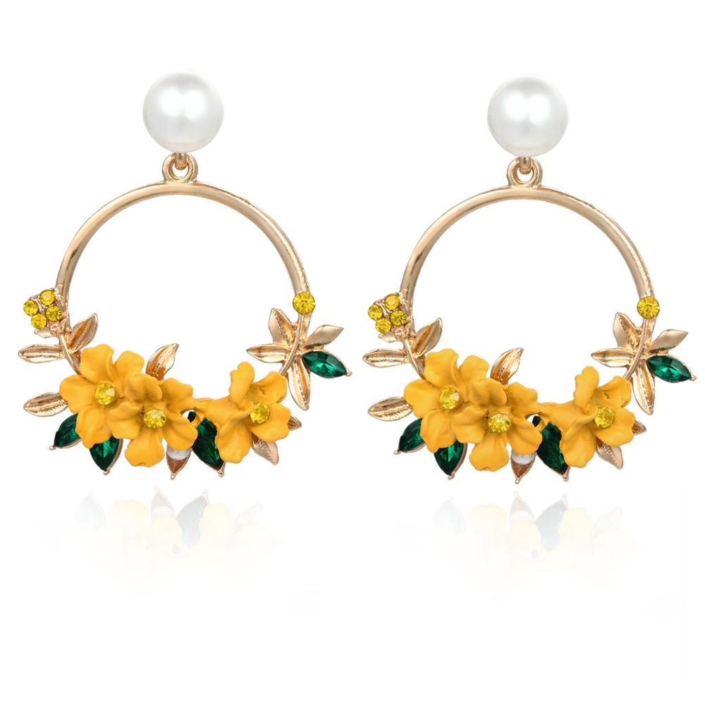Pendientes dorados de flores y perlas - Hipnotelia
