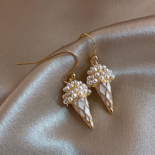 Pendientes en forma de cono con perlas - Hipnotelia