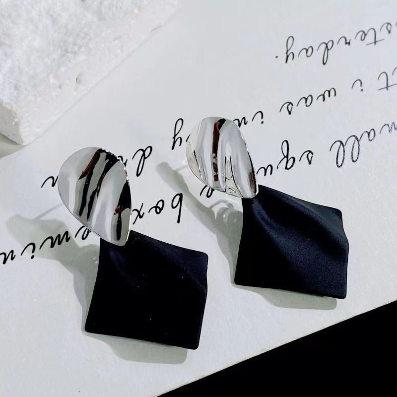 Pendientes negros elegantes - Hipnotelia