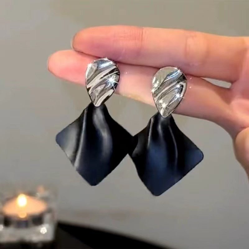 Pendientes negros elegantes - Hipnotelia