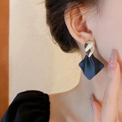 Pendientes negros elegantes - Hipnotelia