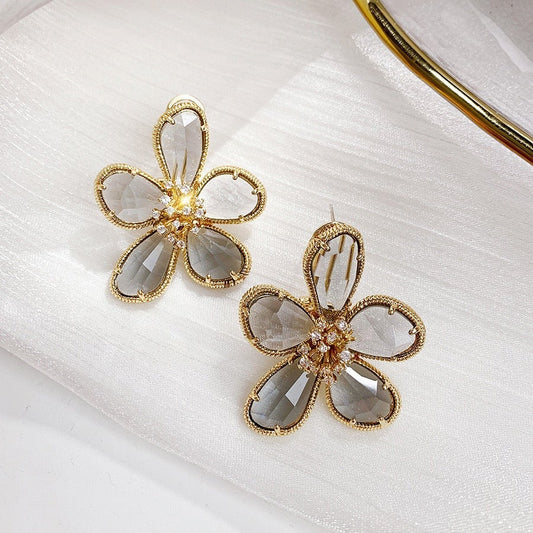 Pendientes trenzados de flor con circonitas incrustadas - Hipnotelia