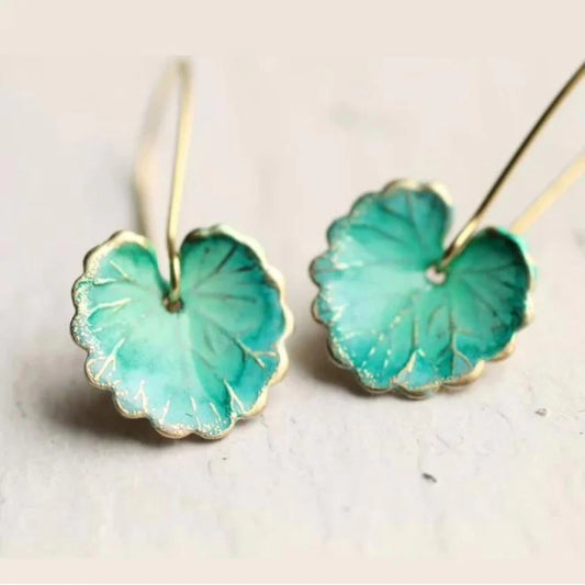 Pendientes vintage con hoja verde - Hipnotelia