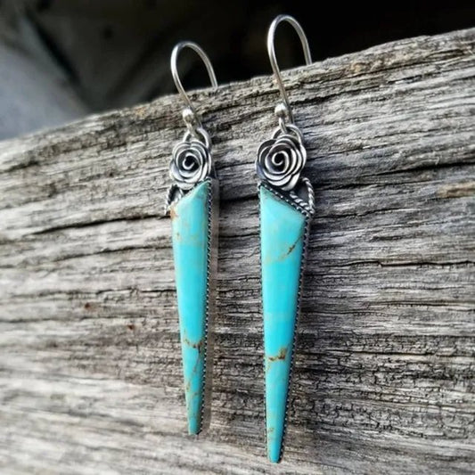 Pendientes vintage de piedra turquesa en punta - Hipnotelia